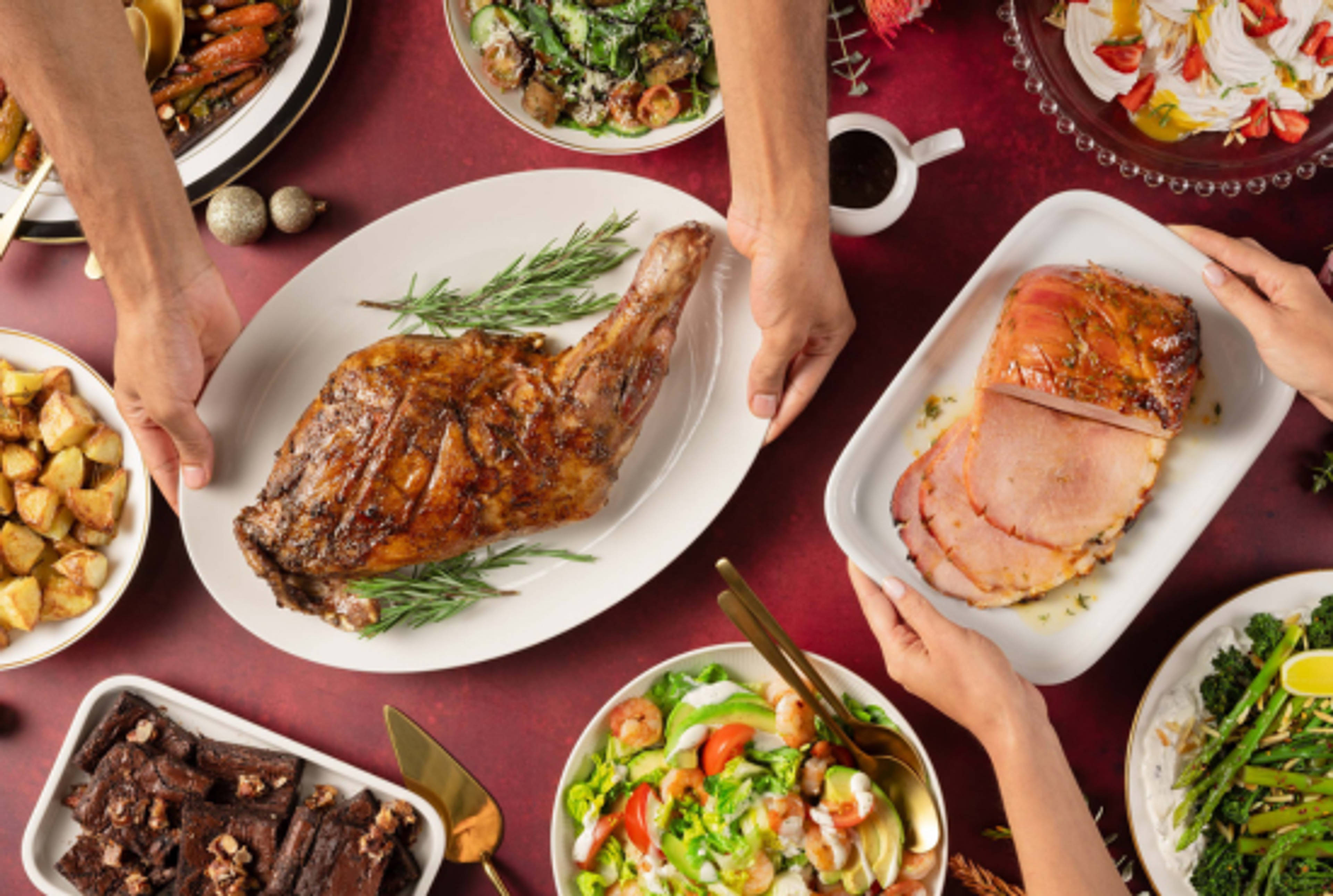 Essentials for Hosting a Warm, Festive Evening